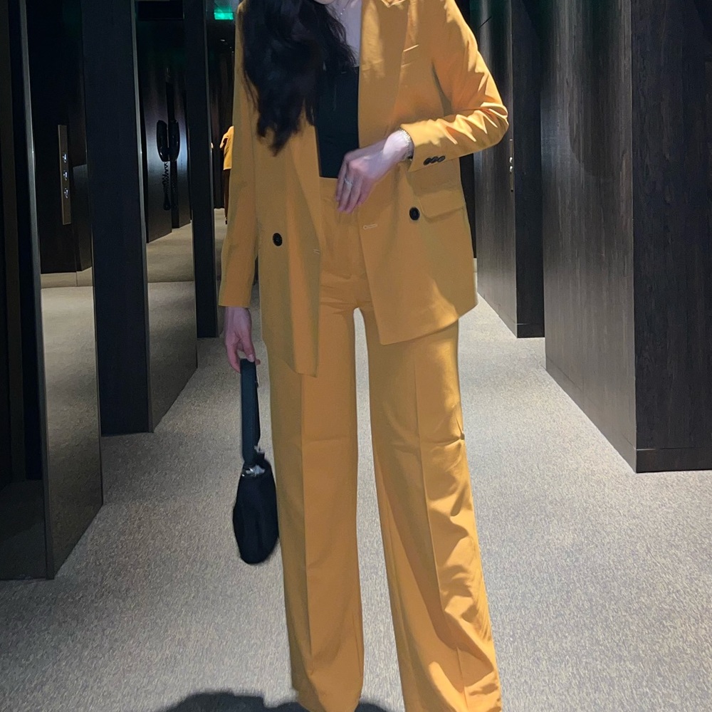 Suit for women